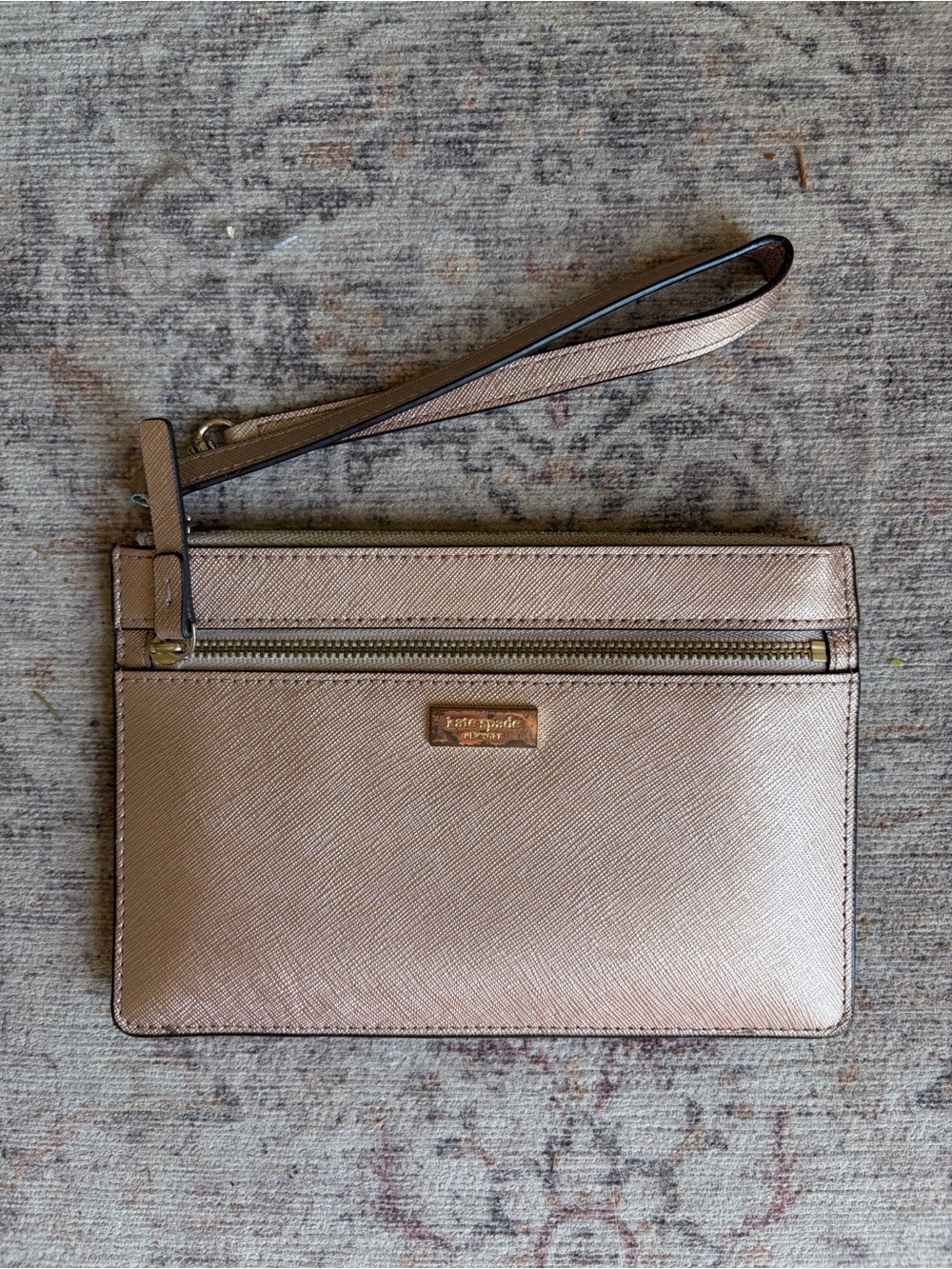 kate spade metallic rose gold wristlet pouch with zipper and strap